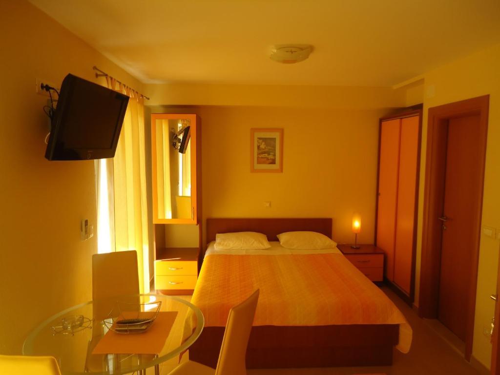 Villa Grgo Apartments Tučepi Pokoj fotografie